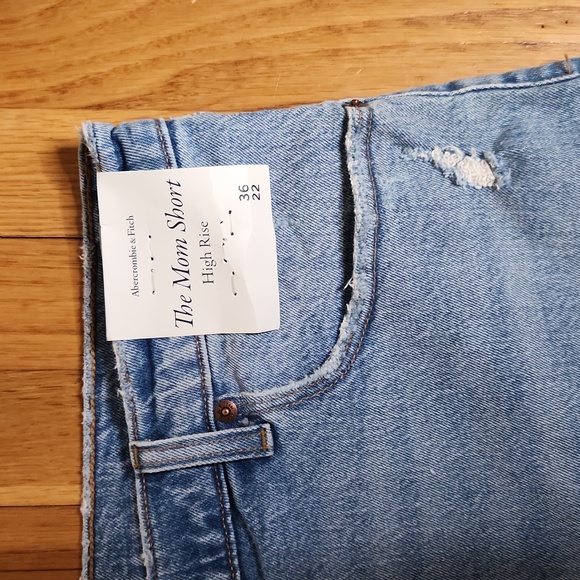 Abercrombie Mom shorts NWT - Picture 2 of 8